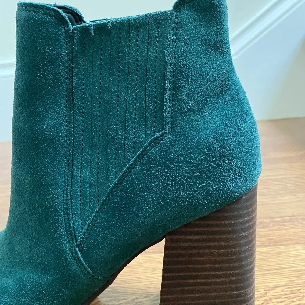 MARC FISHER Ellard green suede pointy toed booties chunky block heel pull on 9 - Picture 5 of 10